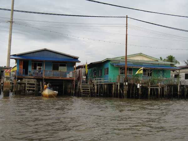 Floating houses