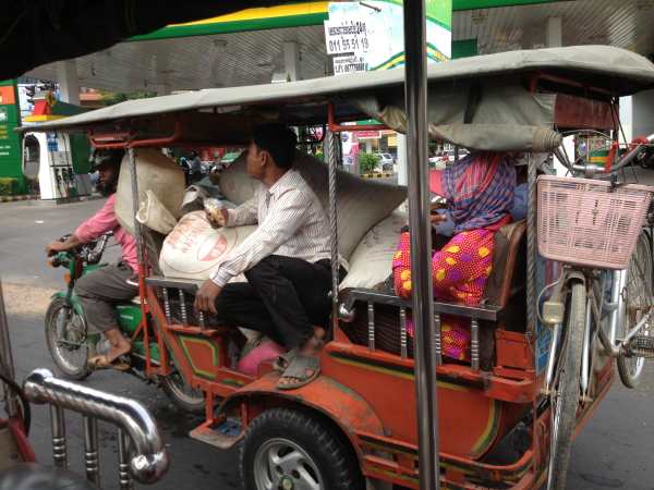 Full tuktuk