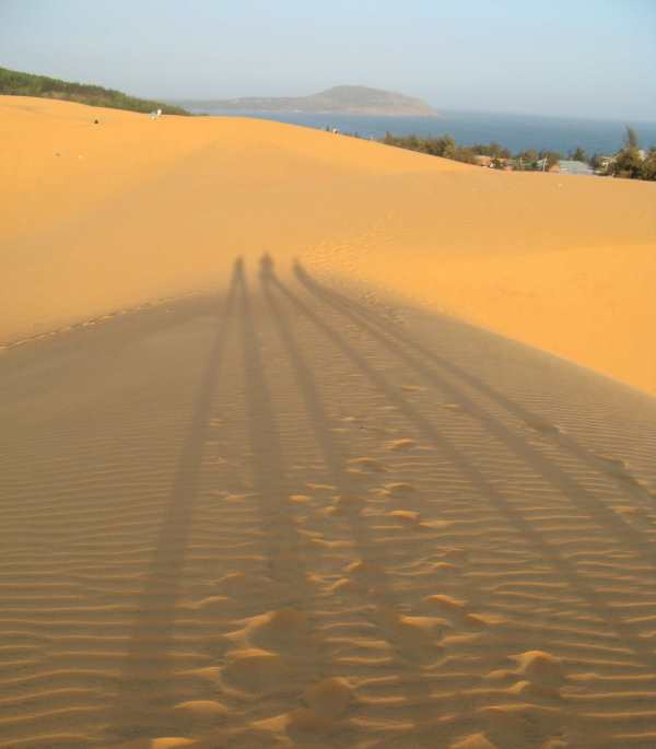 More shadows on the dunes, Mui Ne